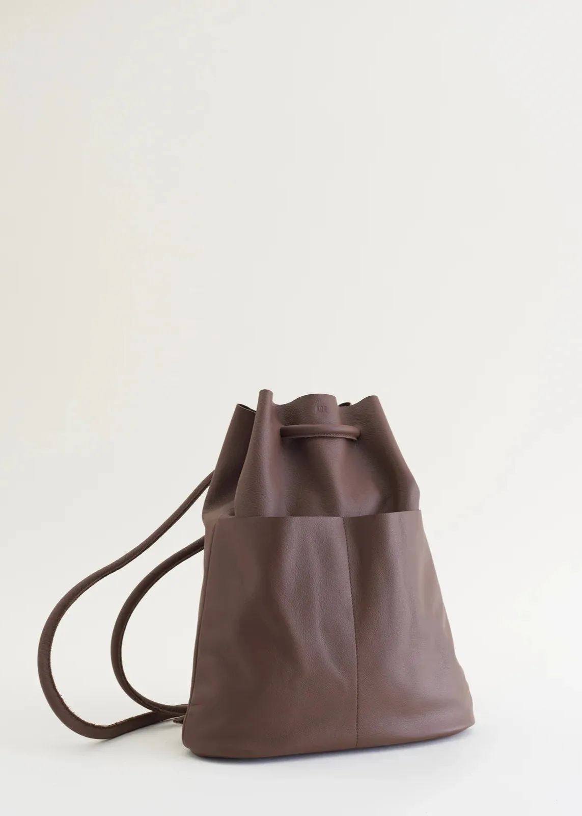 Lade Backpack in Tobacco - Are Studio