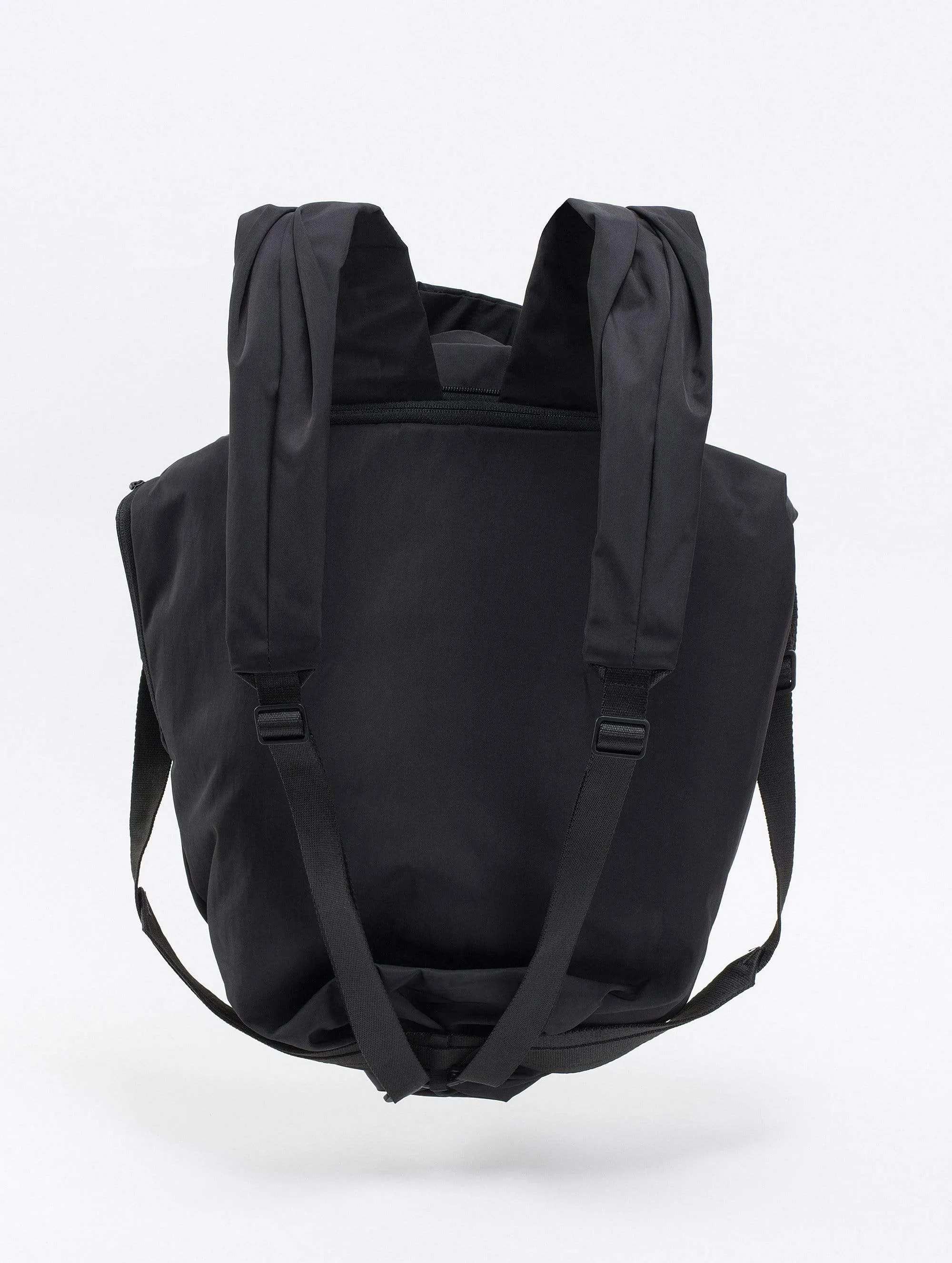 Tycho Smooth Convertible Backpack/Sling - cote&ciel